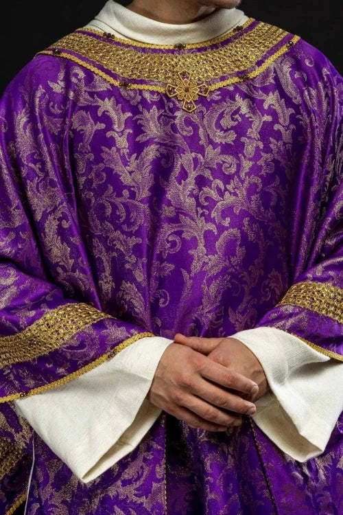 Purple Chasuble with hand decoration with natural stones - Variant IV - gallery view 1