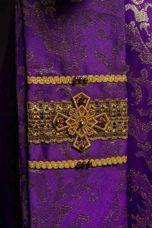 Purple Chasuble with hand decoration with natural stones - Variant IV - gallery view 7