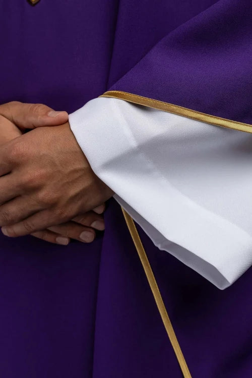 Purple Chasuble with IHS embroidery and wide collar - gallery view 5