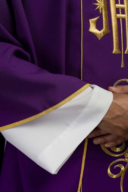 Purple Chasuble with IHS embroidery and wide decorative band - gallery view 3