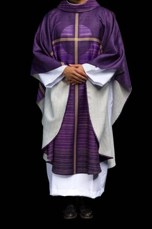 Purple Chasuble with printed cross motif - gallery view 8
