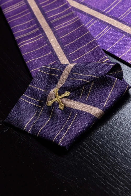 Purple Chasuble with printed cross motif - gallery view 11