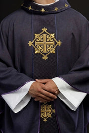 Purple Chasuble with purple velvet band with embroidered crosses - gallery view 1