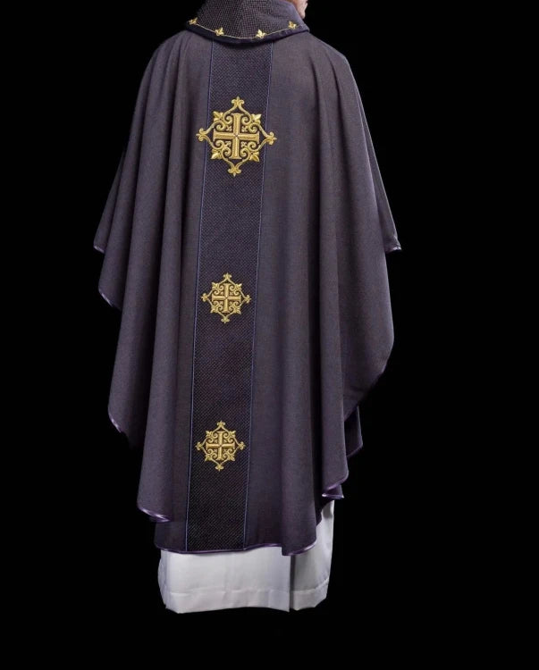 Purple Chasuble with purple velvet band with embroidered crosses - gallery view 6