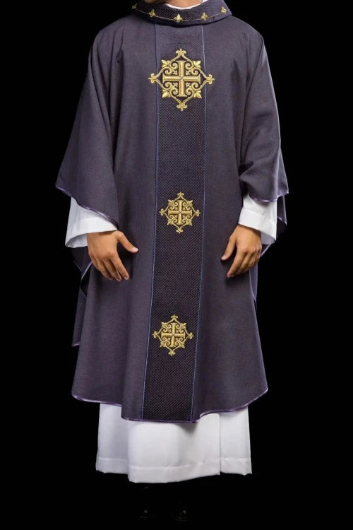 Purple Chasuble with purple velvet band with embroidered crosses - gallery view 7