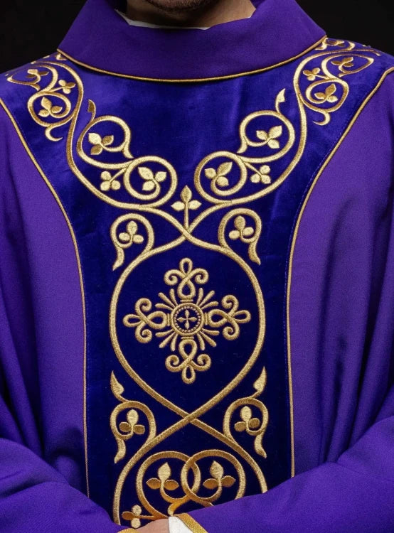 Purple Chasuble with rich embroidery on a velvet panel - Variant I - gallery view 3