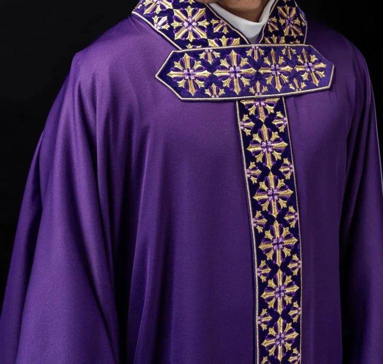 Purple Chasuble with shimmering purple embroidery - gallery view 1