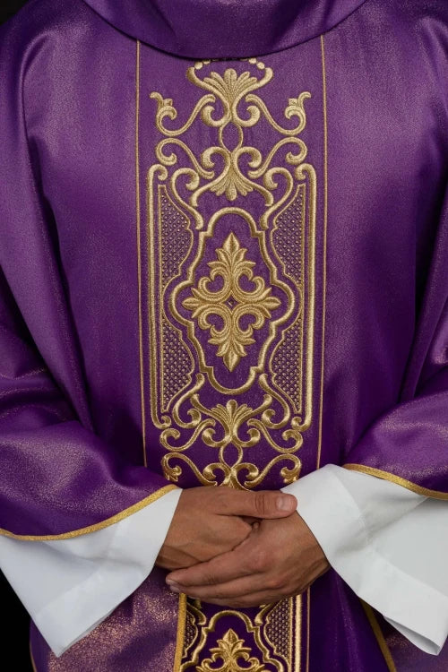 Purple Chasuble with shimmering purple embroidery - gallery view 3