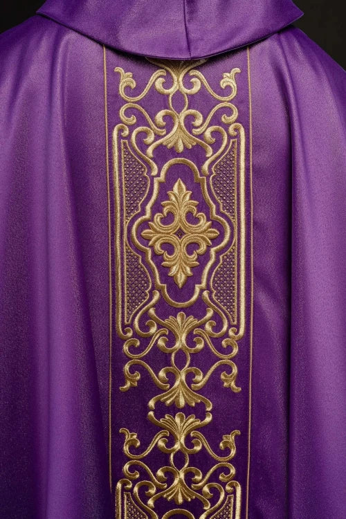 Purple Chasuble with shimmering purple embroidery - gallery view 7