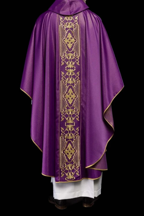 Purple Chasuble with shimmering purple embroidery - gallery view 8