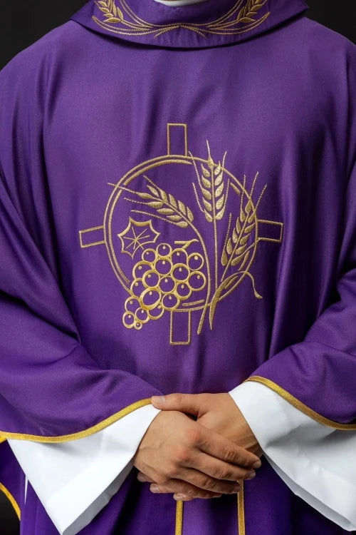 Purple Chasuble with wheat and cross embroidery - Variant II - gallery view 3
