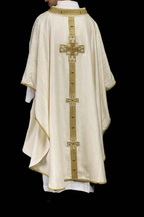 Ecru Chasuble with hand-finished natural-stone decoration – Variant III — gallery view 13