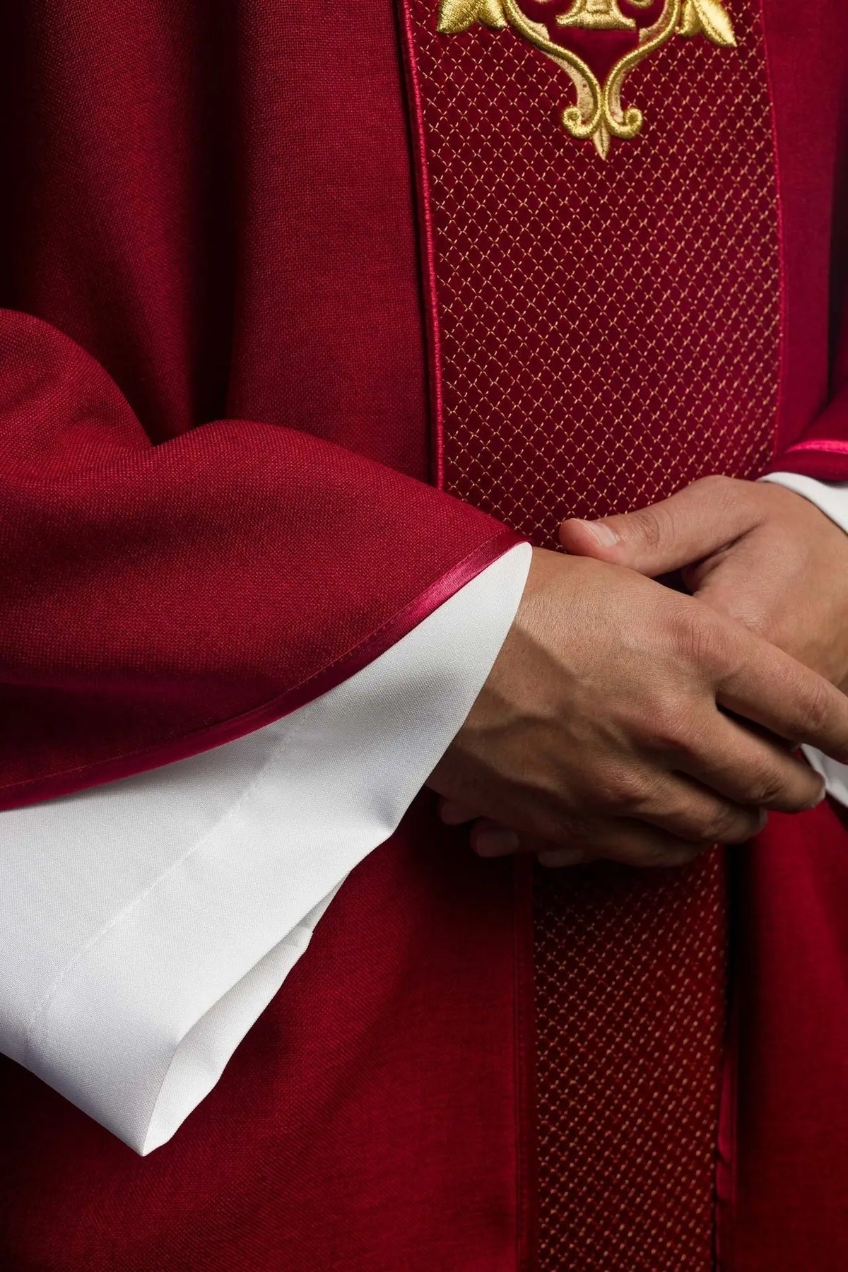 Red Chasuble Embroidered on Velvet with Red Cross — collar finish