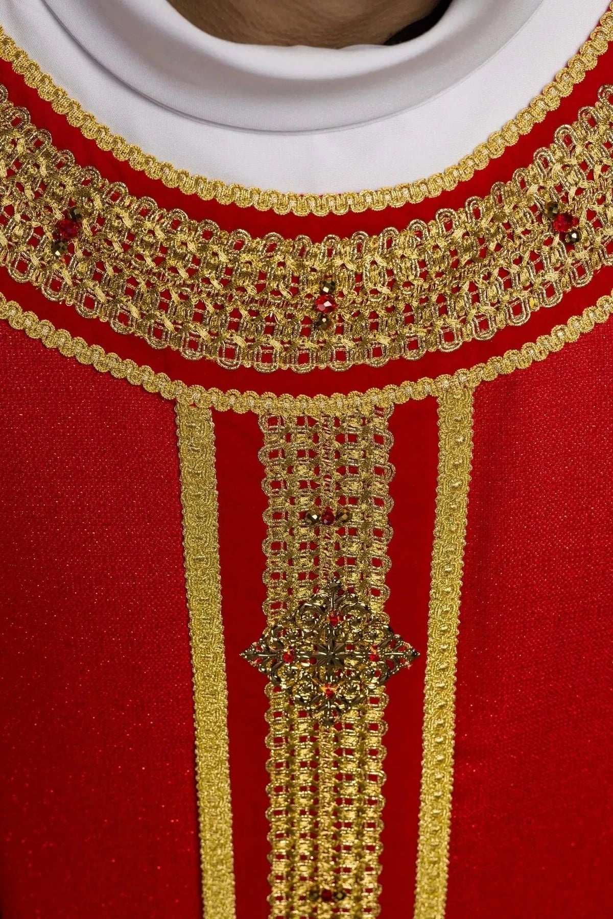 Red Chasuble Hand-Decorated with Natural Stones — collar finish