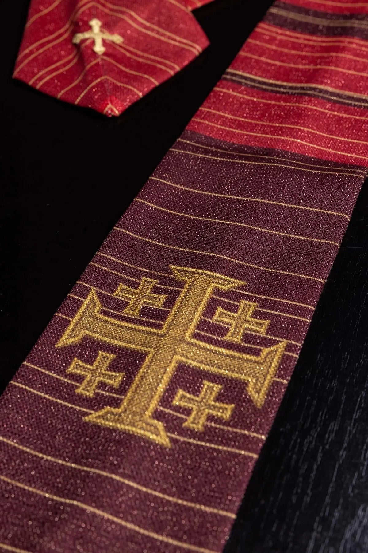 Red chasuble with printed Jerusalem Cross — additional product view