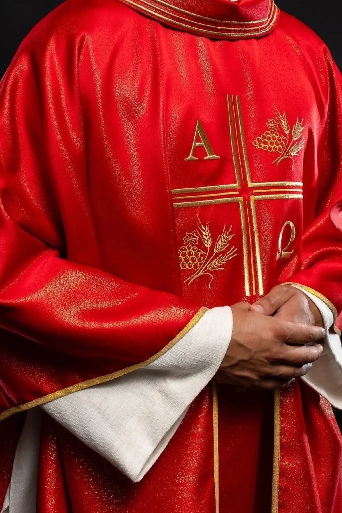 Red Chasuble with Alpha, Omega, Wheat and Cross — Symbol detail