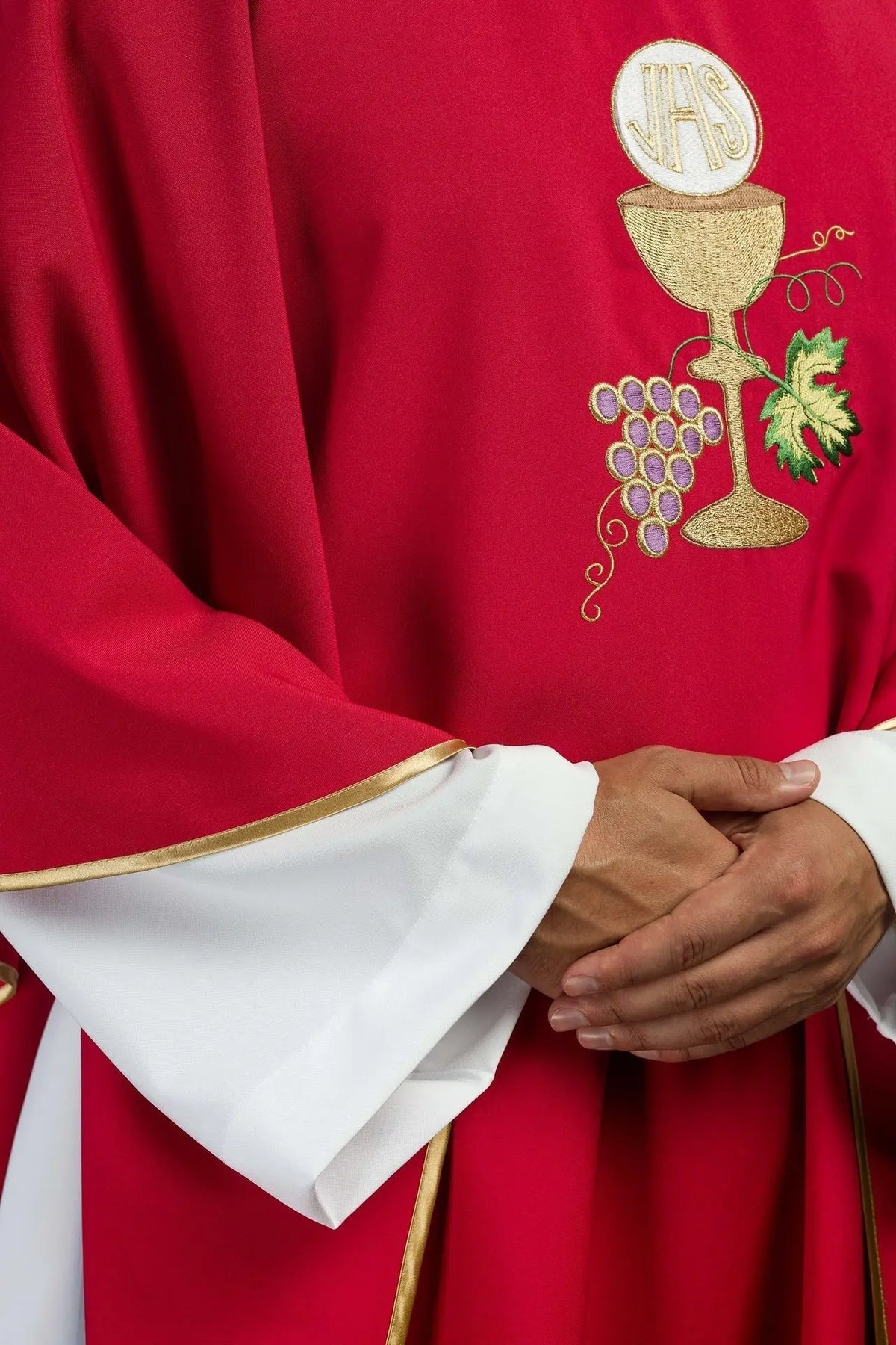 Red Chasuble with Chalice, Cross and Grapes Embroidery — collar finish