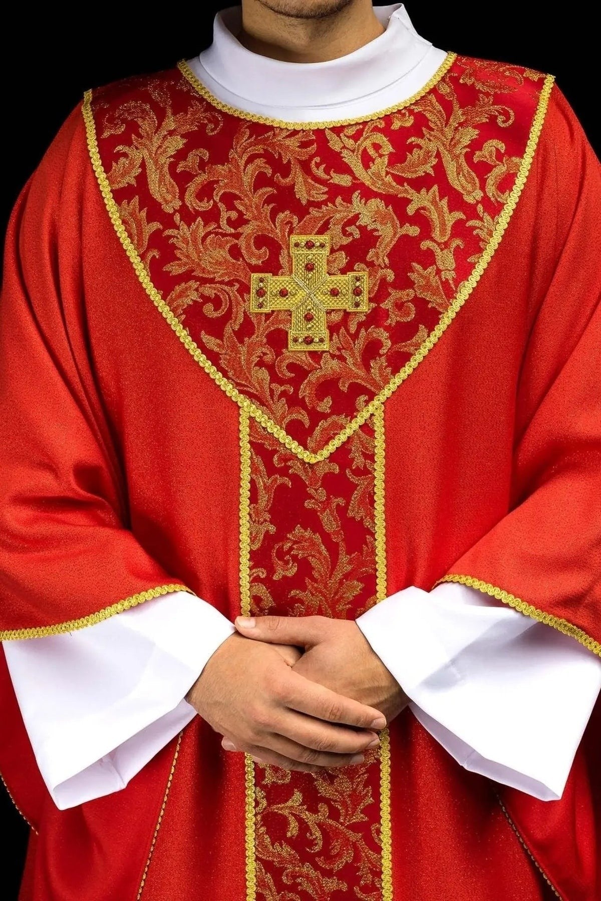 Red Chasuble with Cross and Jacquard Fabric — product view