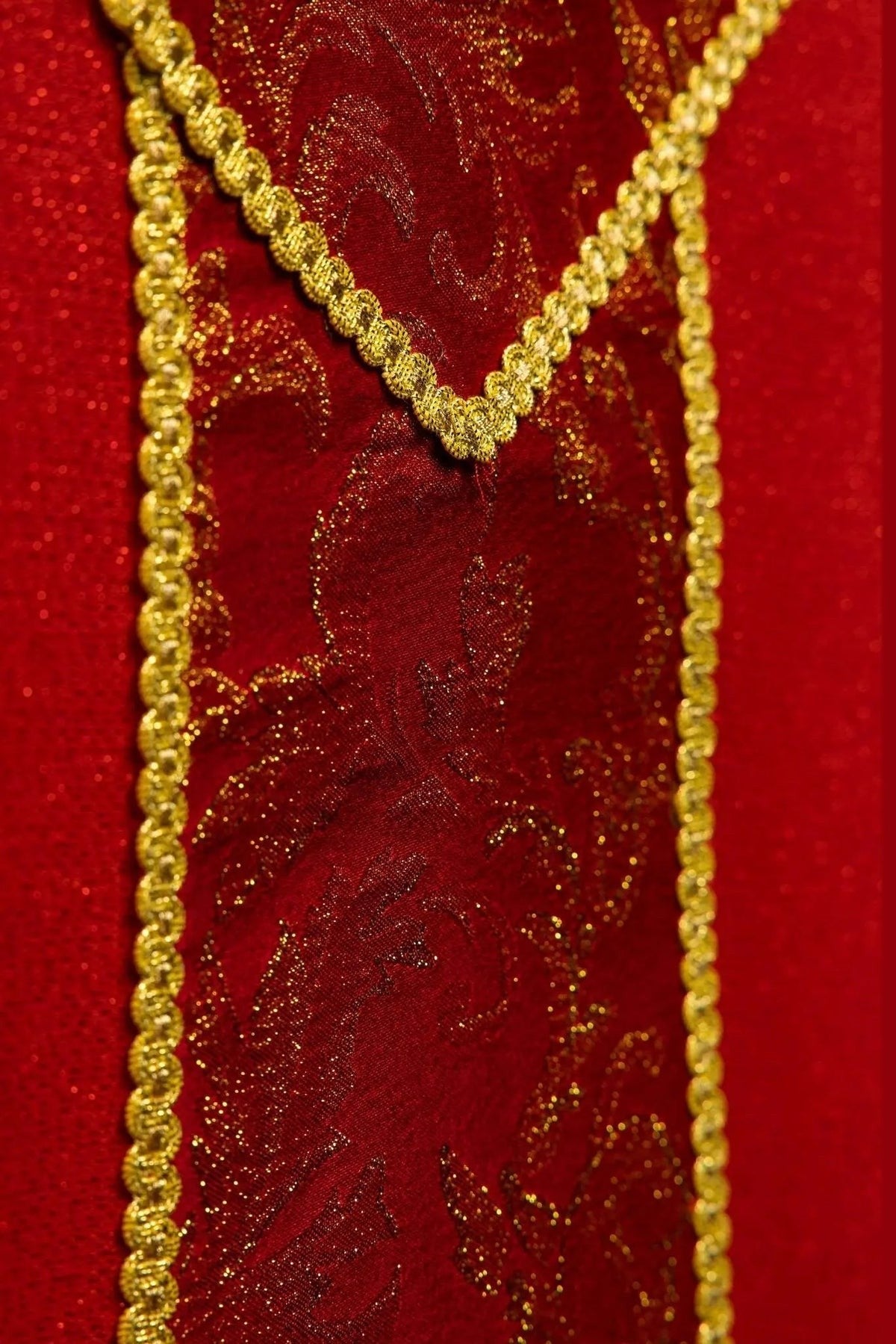 Red Chasuble with Cross and Jacquard Fabric — symbol detail