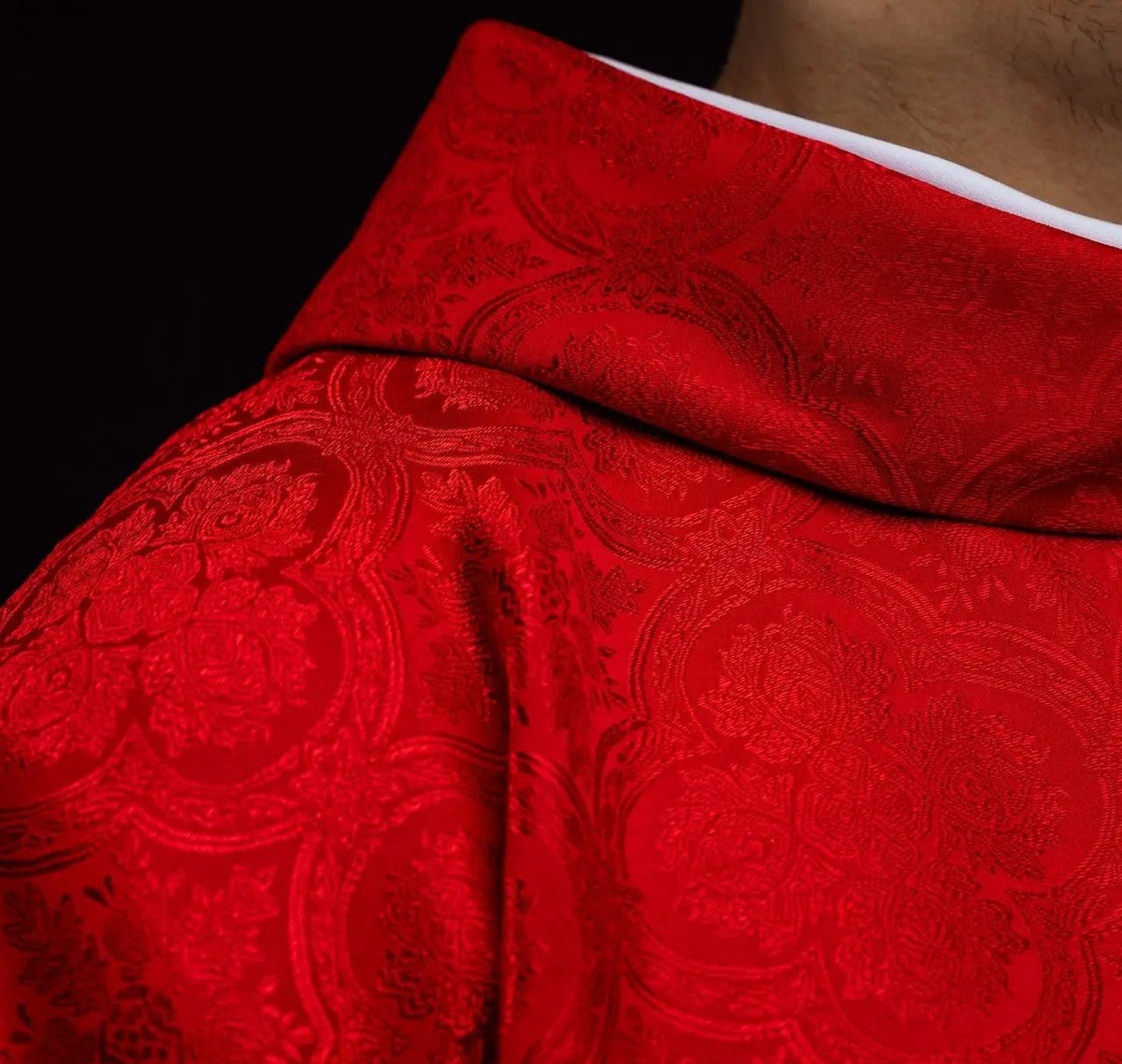 Red Chasuble with Embroidered Cross on Jacquard Fabric — collar finish