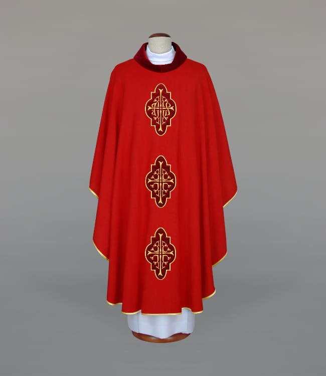 Red Chasuble with Embroidery and Velvet Appliqués – Variant II — product view