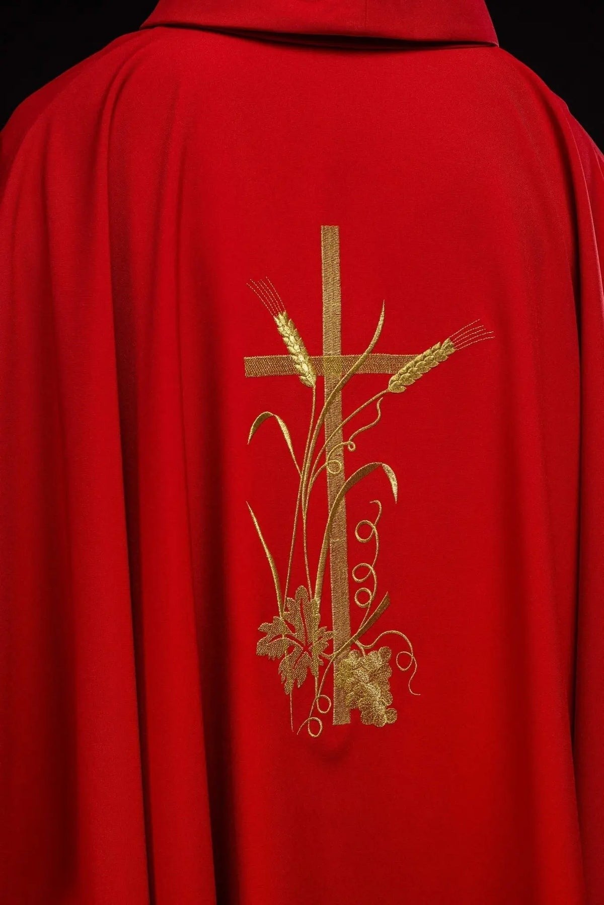 Red Chasuble with Gold-Colored Cross Embroidery — collar finish