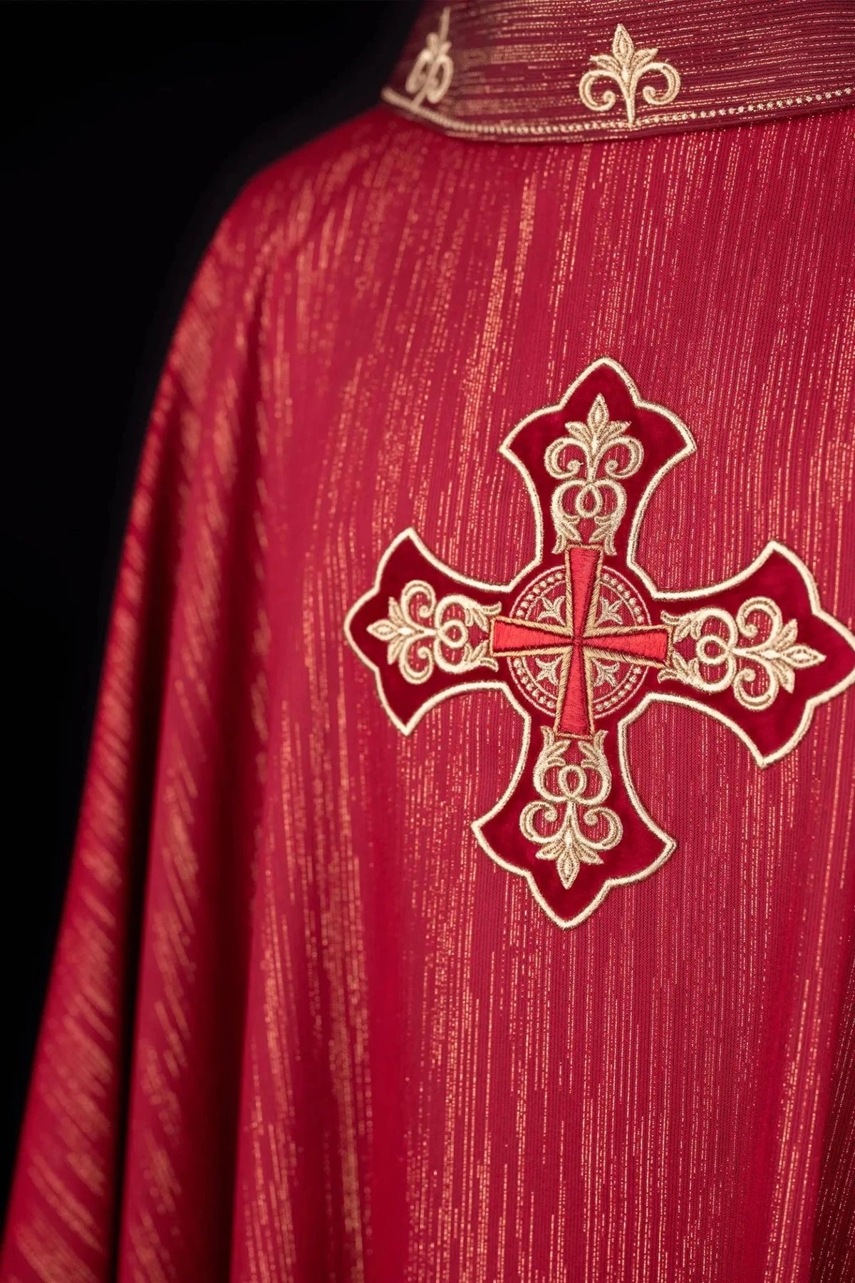 Red Chasuble with Ornate Cross and Decorated Collar — collar finish