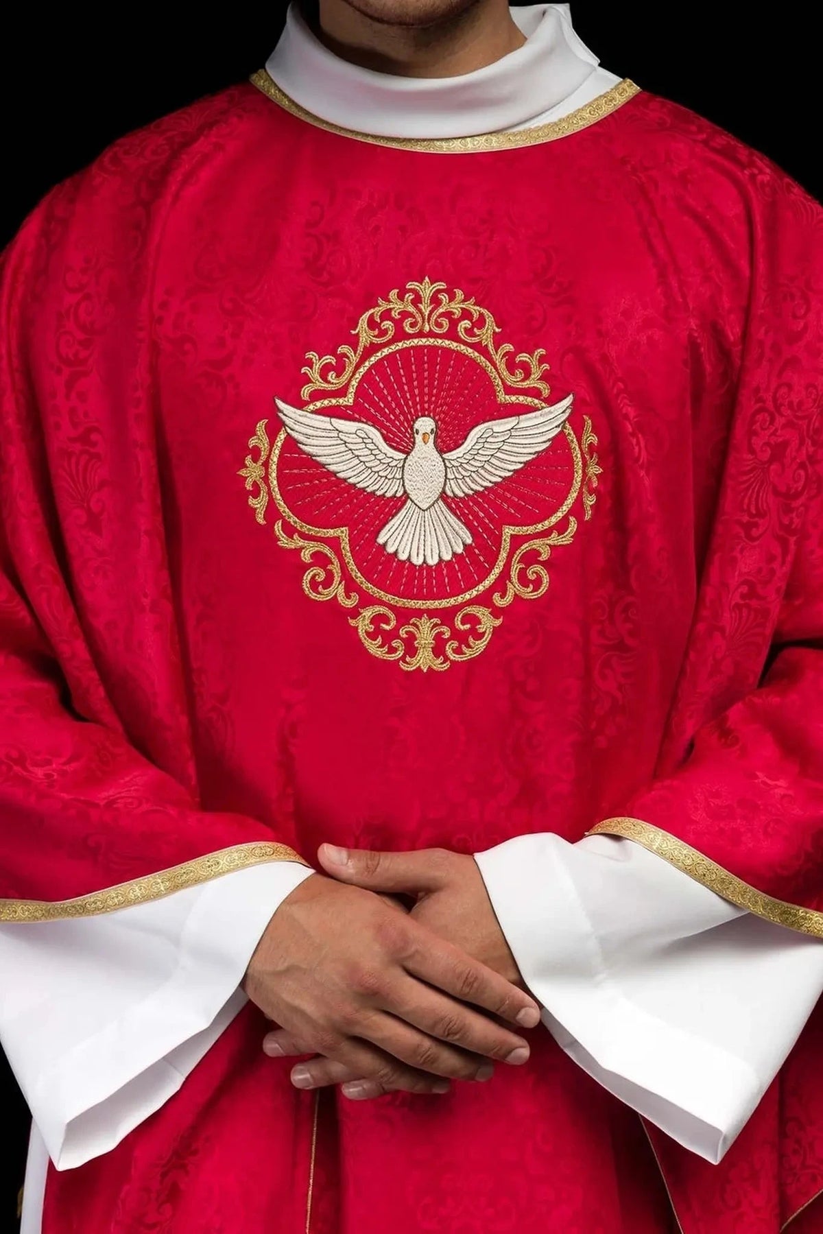 Chasuble rouge en jacquard avec broderie du Saint-Esprit — Vue du produit