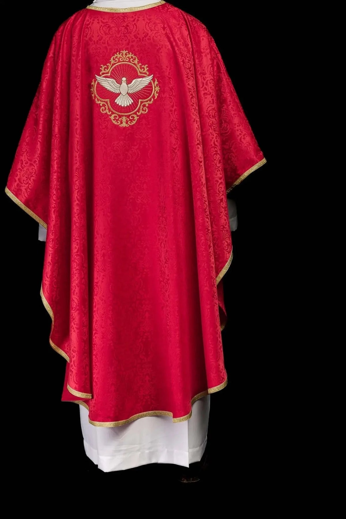 Chasuble rouge en jacquard avec broderie du Saint-Esprit — Vue de dos