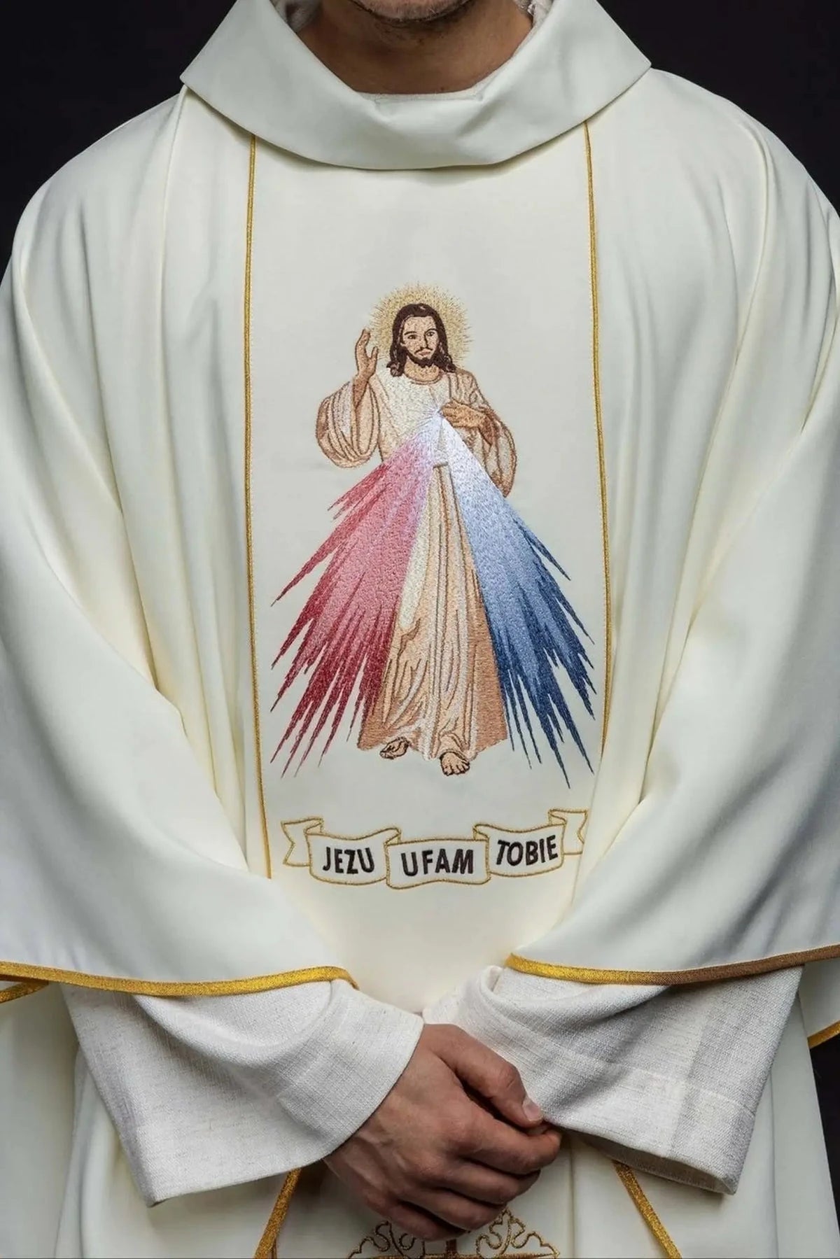 Ecru Divine Mercy chasuble – front view