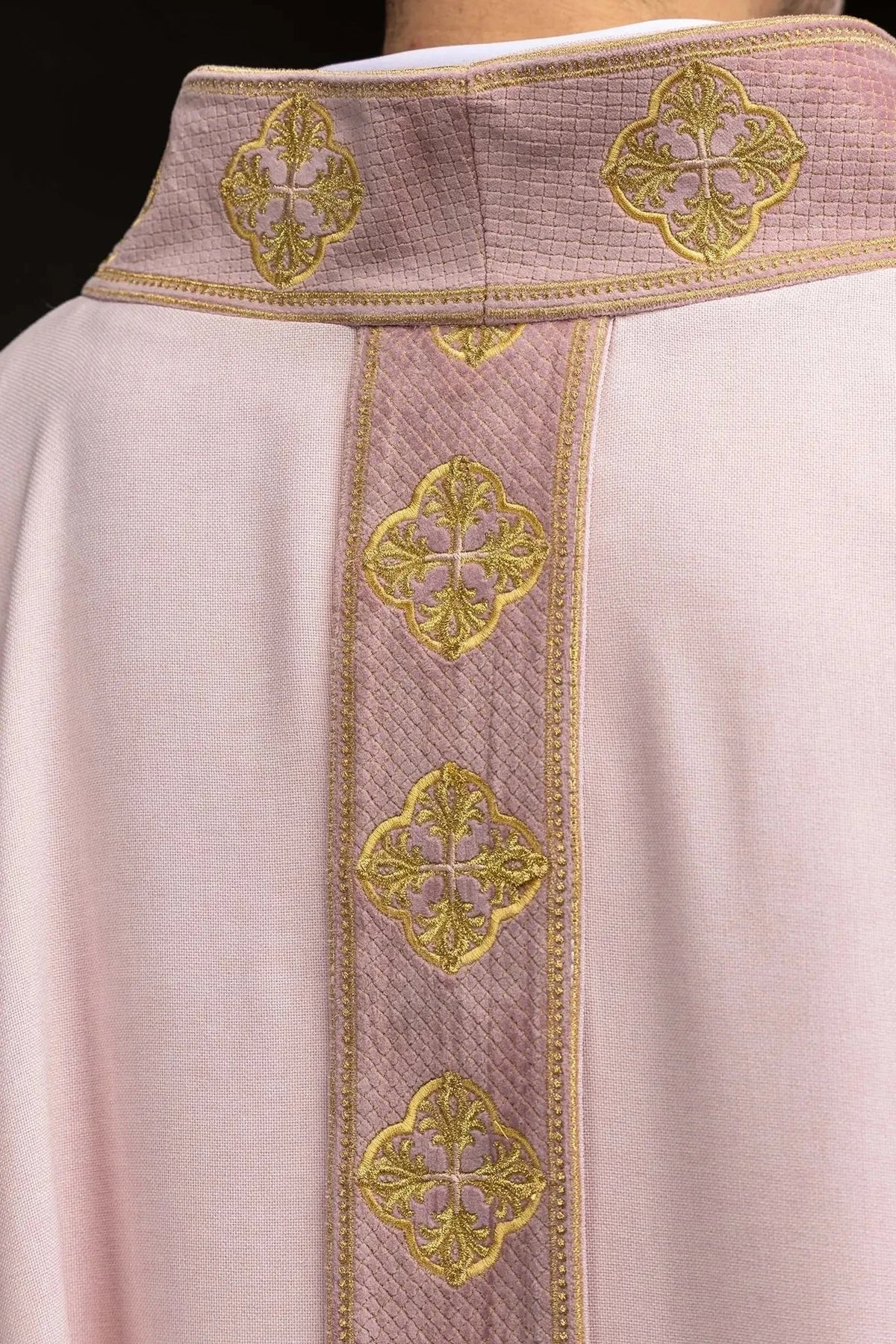 Pink Chasuble with Embroidered Cross Orphrey - Variant II - detail 6