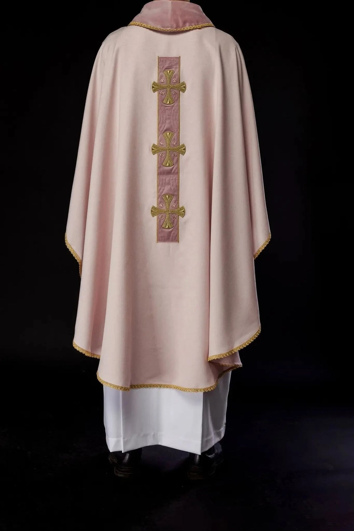 Pink Chasuble with Embroidered Crosses - detail 8