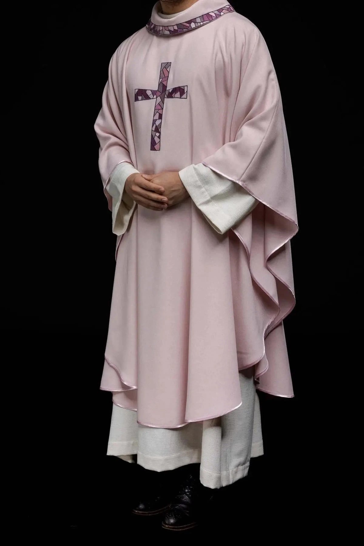 Pink Chasuble with Mosaic Cross Embroidery - Variant III - detail 2