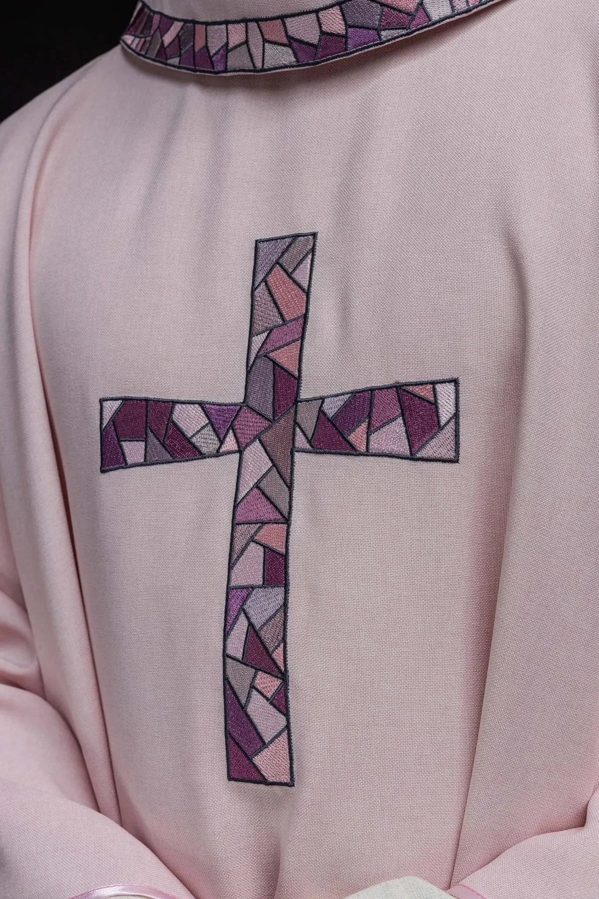 Pink Chasuble with Mosaic Cross Embroidery - Variant III - detail 3