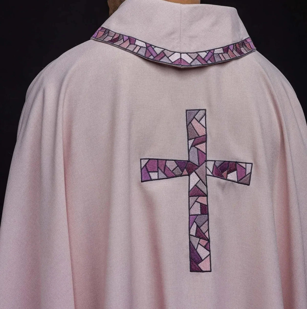 Pink Chasuble with Mosaic Cross Embroidery - Variant III - detail 7