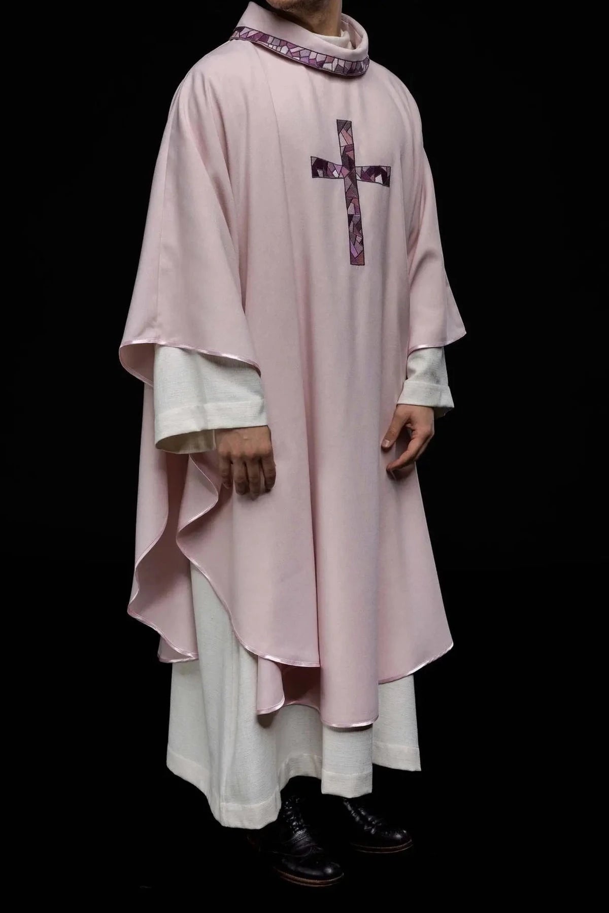 Pink Chasuble with Mosaic Cross Embroidery - Variant III - detail 9