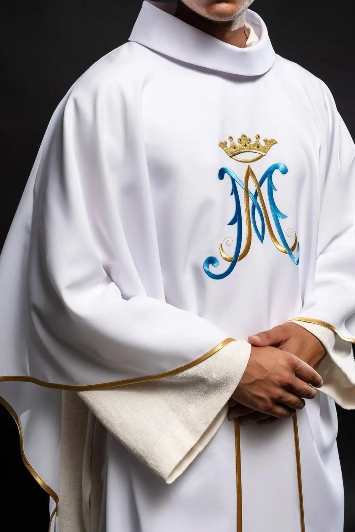 Front view — White Chasuble with Marian Embroidery and Inner Stole